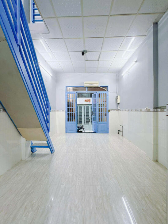 SÁT MẶT TIỀN TÔN ĐẢN TRUNG TÂM Q4 CÓ 2 TỶ