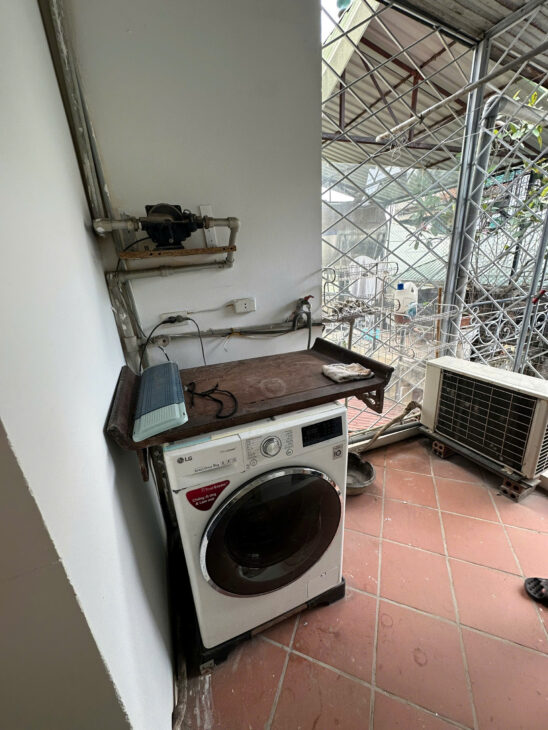 Cho thuê NR 2 pn, 4 tầng, 25m phù hợp gia đình ở phố Vọng Đức Hoàn Kiếm