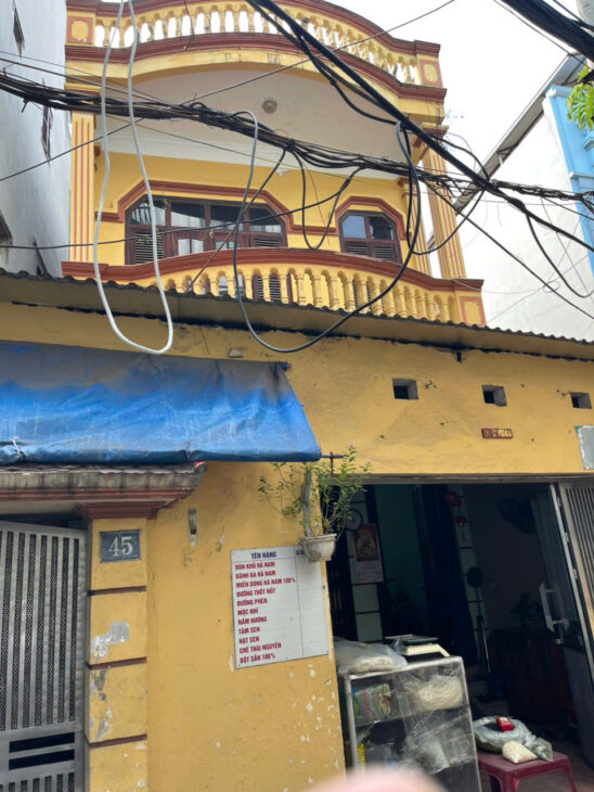 Tây Hồ trung tâm cực hiếm 62m, 3 tầng, oto qua nhà, thuận tiện cho kinh doanh, cho thuê!