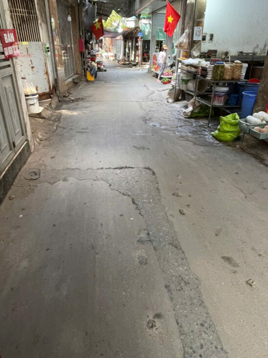 Tây Hồ trung tâm cực hiếm 62m, 3 tầng, oto qua nhà, thuận tiện cho kinh doanh, cho thuê!