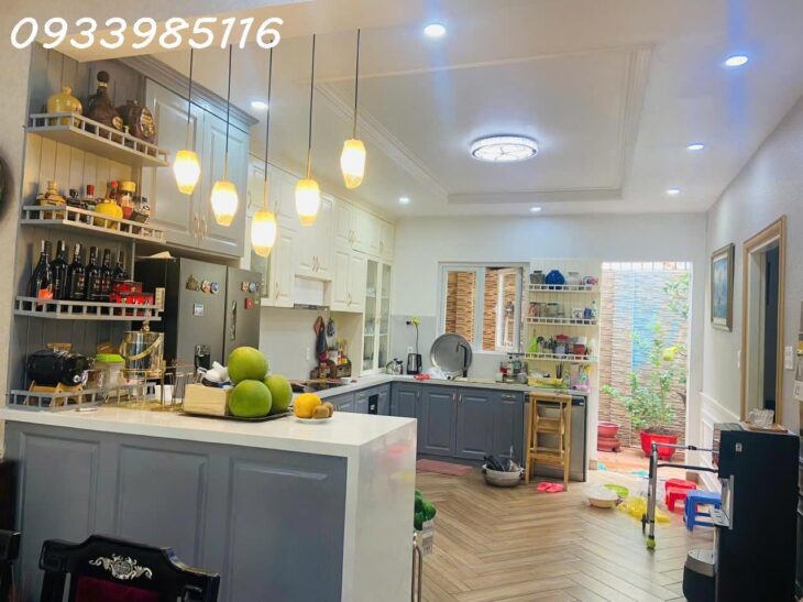 Ban biêt thu Nguyễn Ư Dĩ, Thảo Điền Q2 – DTCN 158m2- XD 3 LẦU Giá bán: 37 tỷ