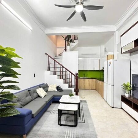 CẦU GIÂY Ô TÔ 10M,SÁT PHỐ-NHÀ ĐẸP FULL NỘI THẤT 30M-8 TỶ800