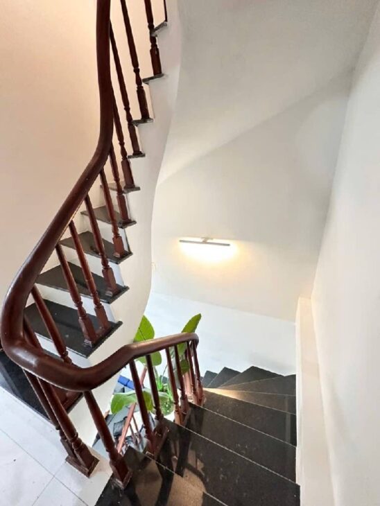 CẦU GIÂY Ô TÔ 10M,SÁT PHỐ-NHÀ ĐẸP FULL NỘI THẤT 30M-8 TỶ800