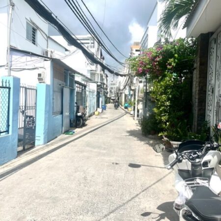 Bán Gấp Nhà Hẻm Dien Tich To Huỳnh Tấn Phát, Quận 7: 76m2, 3 Tầng, 5PN, Đông, Giá 6.8 Tỷ, Bán Gấp Nhà Hẻm Dien Tich To Huỳnh Tấn Phát, Quận 7: 76m2, 3 Tầng, 5PN, Đông, Giá 6.8 Tỷ,