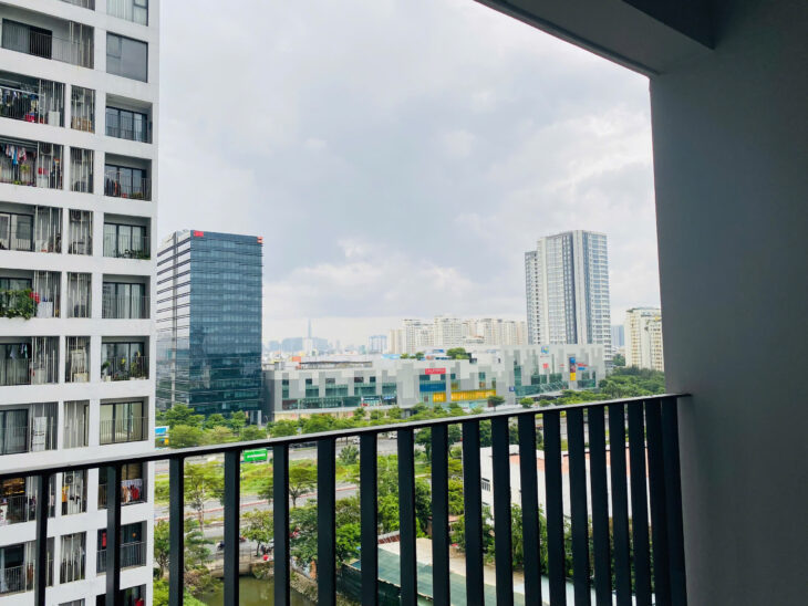 cơ hội sở hữu căn hộ lavida plus q7 giá hời, 37m2, 1pn, tầng 9, view đông nam thoáng đãng, sổ hồng