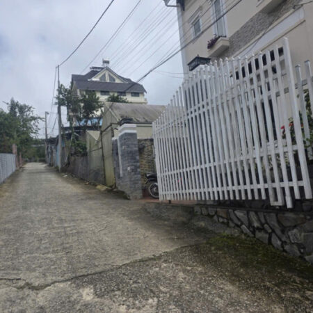 Bán nhanh căn XDPQ tại đường Trần Quang Khải P.8 Trung tâm Đà Lạt