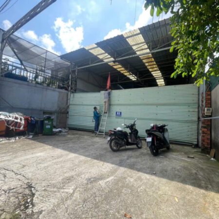 Hóc Môn ! Cho Thuê MB Kho Xưởng DT : 300 m2 , Nhà Cấp 4, Tel : 090 6830170 ( chính chủ )