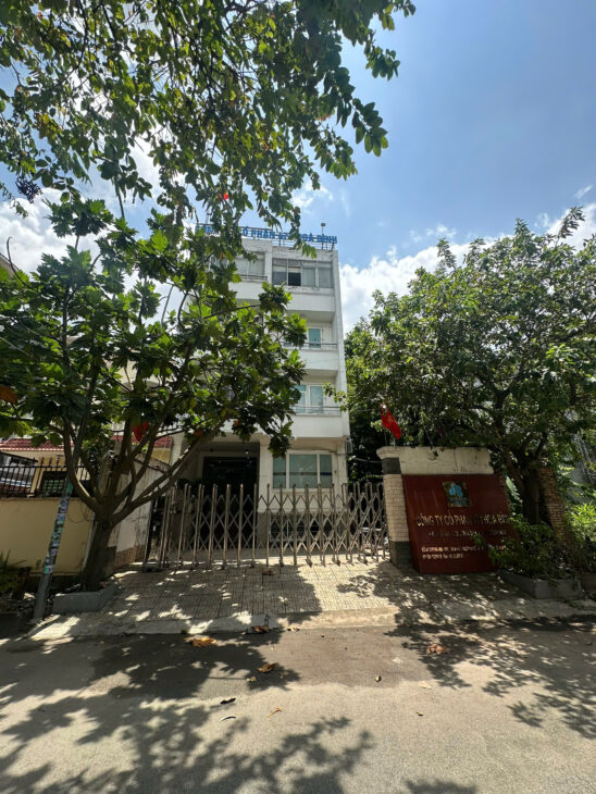 Bán toà nhà văn phòng – view sông, khu villa Bắc Rạch Chiếc Quận 9. DT 250M2 – 5 tầng, giá = 14 tỷ