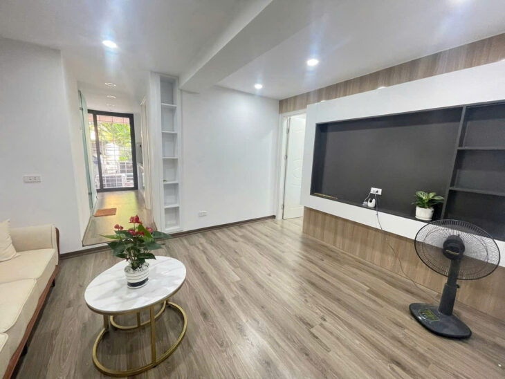 Bán nhà TẬP THỂ ĐẠI HỌC BÁCH KHOA 60m, 2PN ĐỦ NỘI THẤT 3,98 TỶ- Ô TÔ ĐỖ CỬA