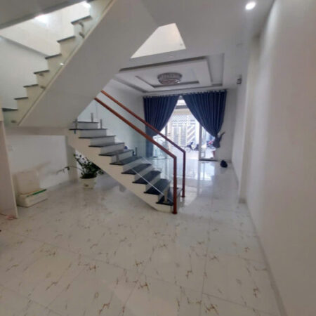 CHO THUÊ NHÀ NGUYÊN CĂN 5 P NGỦ .P8 ĐÀ LAT