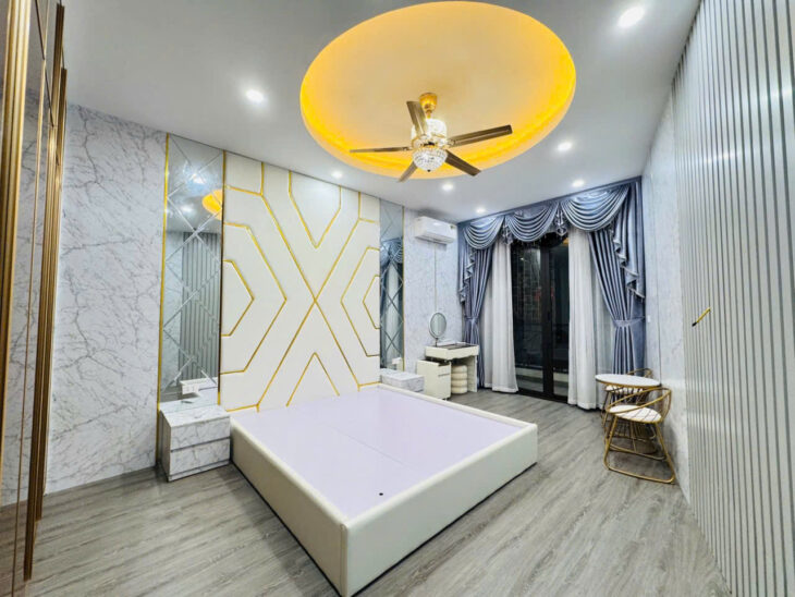 NHÀ NHƯ CUNG ĐIỆN – TRƯỜNG CHINH, THANH XUÂN 🏰 📐 Diện tích 50m² x 5 tầng sang trọng 🚪 Cách mặt