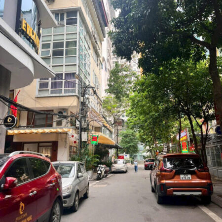 NHÀ ĐẸP NGAY LÊ VĂN LƯƠNG – KHUẤT DUY TIẾN – VÀNH ĐAI 3 🌟 Vị trí vàng – trung tâm giao thương –