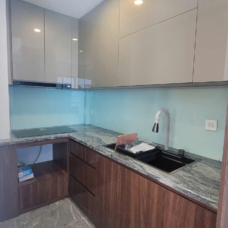 * NHÀ MỚI KÍNH KOONG CÒN THƠM MÙI SƠN ( SÀI ĐỒNG- LONG BIÊN)- 6 TẦNG THÁNG MÁY-OTO ĐỖ CỬA – LÔ