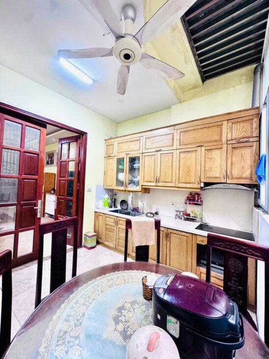 Ô TÔ 7 CHỖ VÀO NHÀ- NGÕ THÔNG TỨ TUNG- PHỐ VIP- NỞ HẬU- FULL NỘI THẤT- Ở SƯỚNG