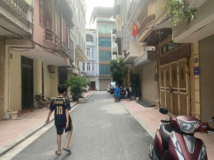 SIÊU PHẨM PHÂN LÔ VIP – TRÁI TIM ĐỐNG ĐA 🌟 Nhà đẹp 5 tầng – Ô TÔ TRÁNH – VỈA HÈ – DÂN TRÍ CAO