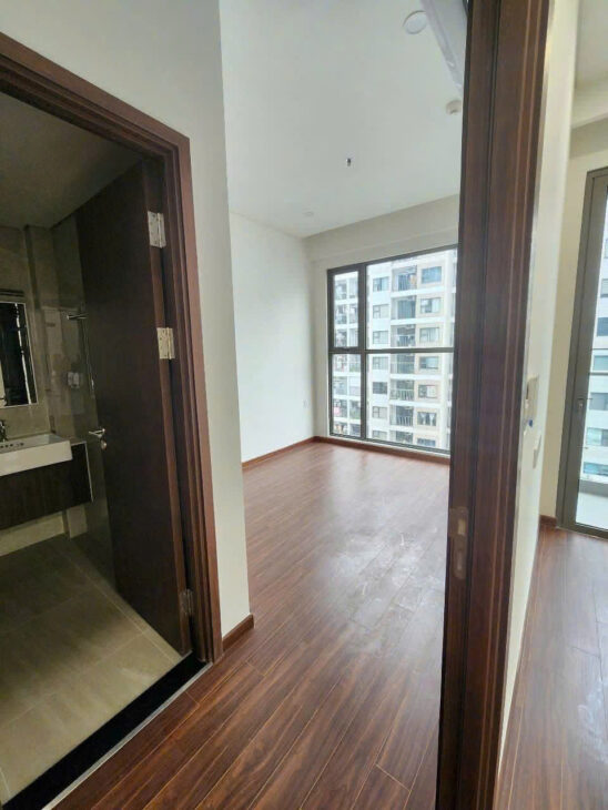 Chính chủ bán Cụm Toà: M1 Loại căn: 2 NG 2Vs Diện tích:61.5m2 Hướng: Tây bắc view thoáng đẹp