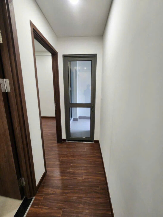 Chính chủ bán Cụm Toà: M1 Loại căn: 2 NG 2Vs Diện tích:61.5m2 Hướng: Tây bắc view thoáng đẹp