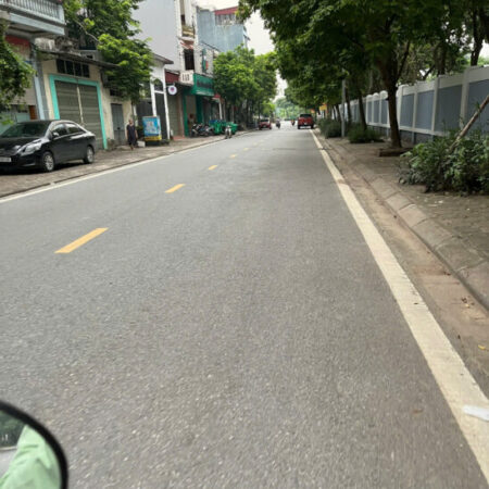 BÁN 90 m ĐẤT MẶT PHỐ CHU HUY MÂN – VỊ TRÍ KINH DOANH ĐỈNH CAO