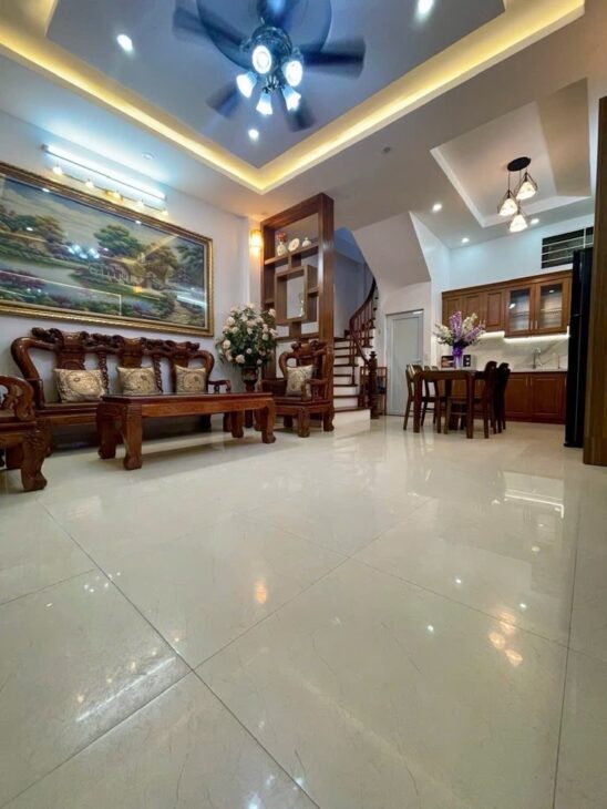 DƯƠNG QUẢNG HÀM-40M GIÁ 11 TỶ 500–DÂN XÂY-NỘI THẤT XỊN-30M Ô TÔ