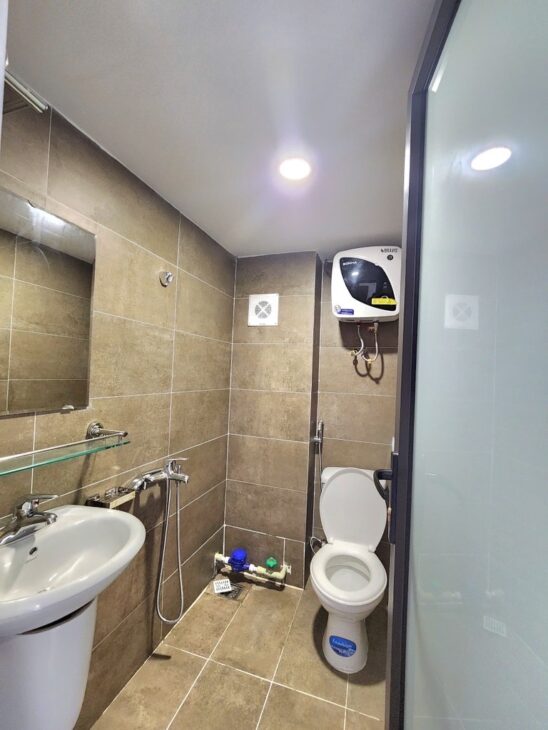 CCMN HOA BẰNG-15 PHÒNG FULL ĐỒ,SÁT PHỐ-Ô TÔ ĐỖ CỬA 60M-16 TỶ 800