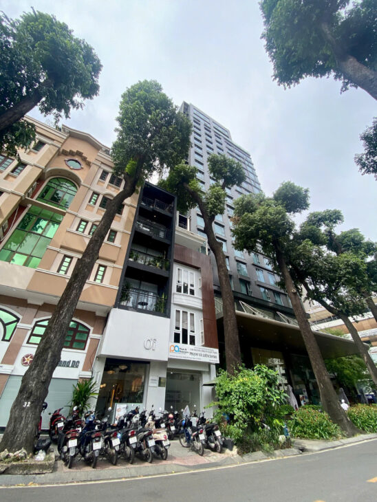BÁN GẤP NHÀ SỐ 10 CHU MẠNH TRINH VỊ TRÍ KIM CƯƠNG – QUẬN 1. DT: 4MX14M, 5T – GIÁ 62 TỶ