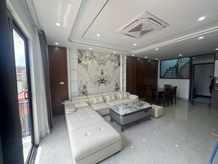 Bán nhà Hoàng Như Tiếp 50m 6 tầng thang máy MT5m hơn 13 tỷ