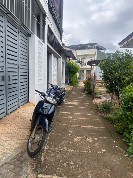 BÁN NHÀ HẺM QUANG TRUNG PHƯỜNG TÂN TIẾN ( CŨ) CÁCH TRUNG TÂM NGÃ 6 1KM GIÁ CHỈ 1TY499