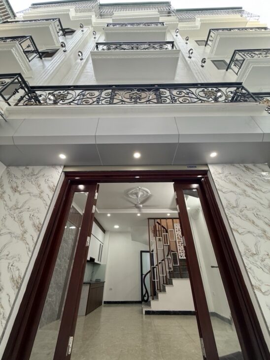 * CỰCHIẾM( TRUNG TÂM THẠCH BÀN) * LIST 5 NHÀ MỚI KOONG->THOÁNG ÁNH SÁNG TỰ NHIÊN XUYÊN TẤT CẢ CÁC