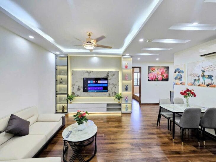 NHÀ ĐẸP – GIÁ TỐT – CẦN BÁN 3 Căn Nhà Vị Trí Đẹp Tại Quận Long Biên, TP Hà Nội