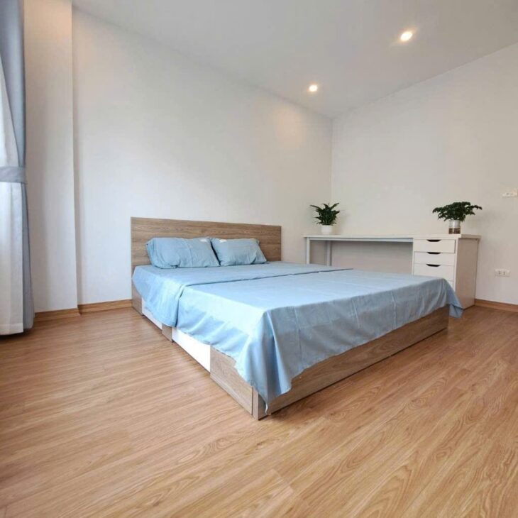 NHÀ ĐẸP – GIÁ TỐT – CẦN BÁN 3 Căn Nhà Vị Trí Đẹp Tại Quận Long Biên, TP Hà Nội