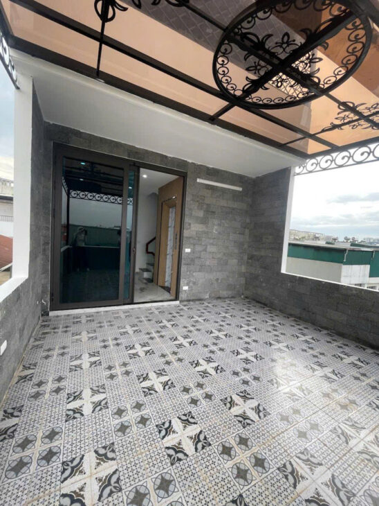 Bán nhà Trường Lâm 40m MT5.1m 6 tầng thang máy lô góc gara ô tô hơn 9 tỷ