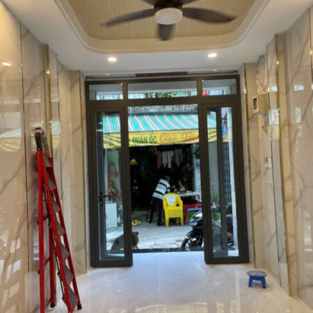 NI SƯ HUỲNH LIÊN-NHÀ MỚI TINH DỌN VÀO Ở NHÀ-NHỈNH 4 TỶ-XE HƠI ĐẬU TẬN CỬA-FULL TIỆN ÍCH