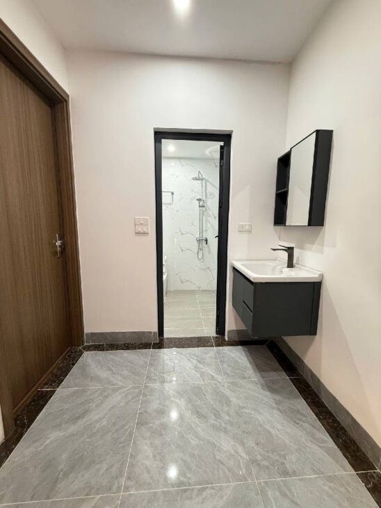 YÊN HÒA NHÀ MỚI FULL NỘI THẤT,NGÕ 3M,GẦN PHỐ,DT 35M GIÁ 8 TỶ 350