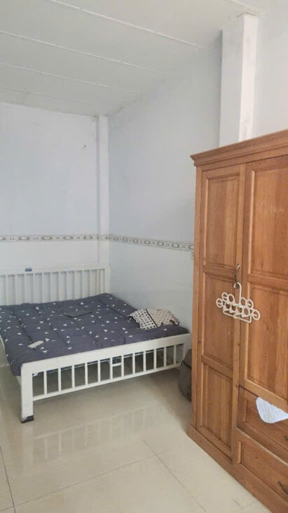 Ngay sát mặt tiền Xóm Chiếu Q4 trung tâm cách 2 căn nhà NGANG 7.5 X 7.15 THU NHẬP 30 TRIỆU THÁNG