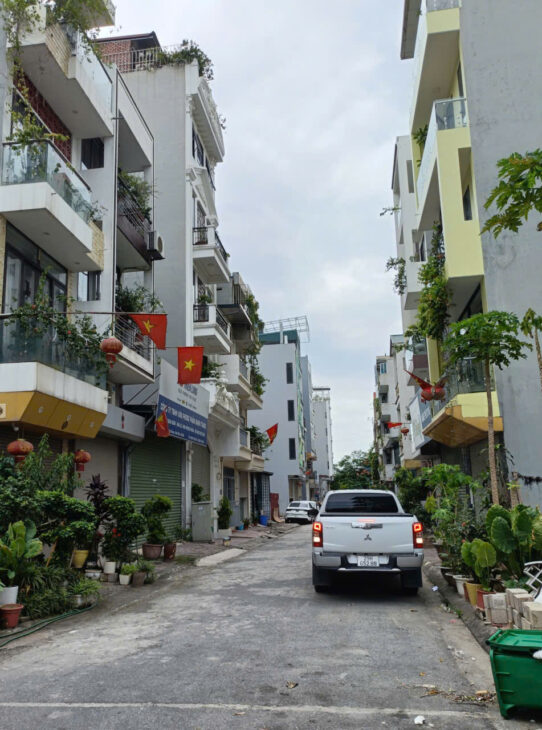 PL TC75 Lai Xá 67.5m2 – 7 tầng TM, 2 ô tô tránh, NT đẹp, giá 14,5 tỷ