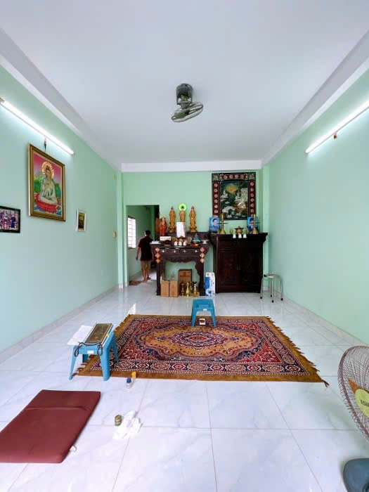 NHÀ ĐẸP NGANG 4 DÀI 20 M ĐÚC BÊ TÔNG CÓ 59 TRỊU M2 SỔ HỒNG