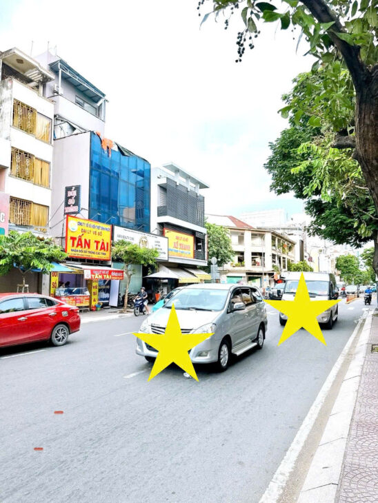 Quận 1- Mặt tiền Đinh Tiên Hoàng- 76M2- NHÀ CŨ TIỆN XÂY MỚI 5 Tầng,vỉa hè 6m: 19 Tỷ. VŨ 0933910039