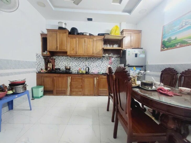 HẺM Ô TÔ ĐỖ CỬA – 83M2 – TRUNG TÂM PHƯỜNG PHÚ THUẬN, Q7 – 8 T.Ỷ NHỈNH (3Đ668)