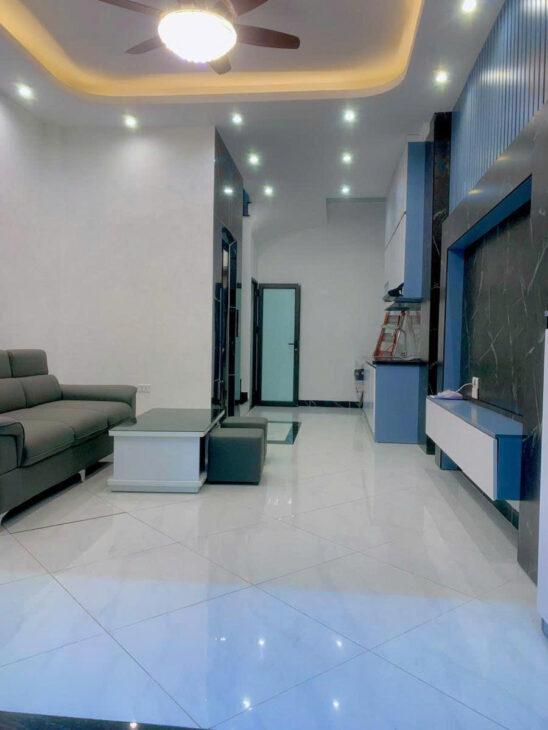 Siêu phẩm Khương Đình , thang máy , lô góc, sổ đỏ nở hậu, 36m giá 9,5 tỷ
