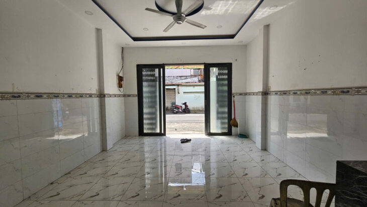 Bán nhà Mặt tiền 1 Lê Lộ, Phường Phú Thạnh, Tân Phú. DT 4,6 x 8, 1 trệt 1 lầu chỉ 5,1 tỷ