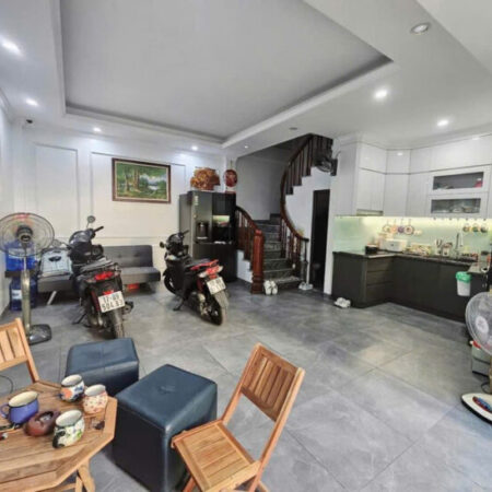 NHỈNH 9 tỷ NHÀ ĐẸP KIM MÃ- TRUNG TÂM BA ĐÌNH – 42m² – 5 TẦNG – MẶT TIỀN 5M