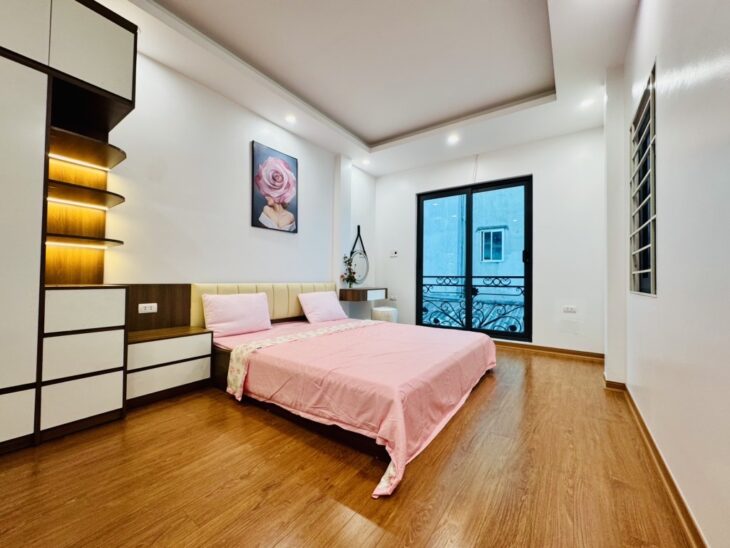 ĐỘI CẤN 10M RA PHỐ-NỞ HẬU-DT 35M x 4 TẦNG,MẶT TIỀN 4,5M GIÁ 7 TỶ 8