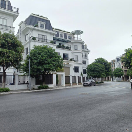 Ở VIP- BT Lideco 245m2 – 5T, 2 mặt đường, NT đẹp, V.hè KD, giá 39,2 tỷ