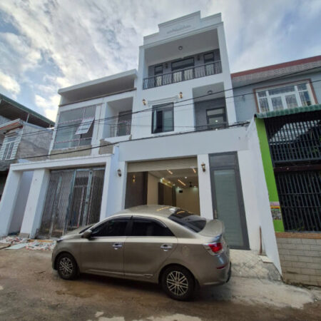 NHÀ MẶT TIỀN NAYDER TRUNG TÂM BMT ĐĂK LĂK THÔNG TỨ HƯỚNG AMAJHAO ĐINH NÚP 4 TỶ 5 “có nội thất cơ