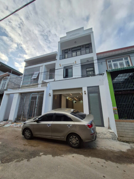 NHÀ MẶT TIỀN NAYDER TRUNG TÂM BMT ĐĂK LĂK THÔNG TỨ HƯỚNG AMAJHAO ĐINH NÚP 4 TỶ 5 “có nội thất cơ