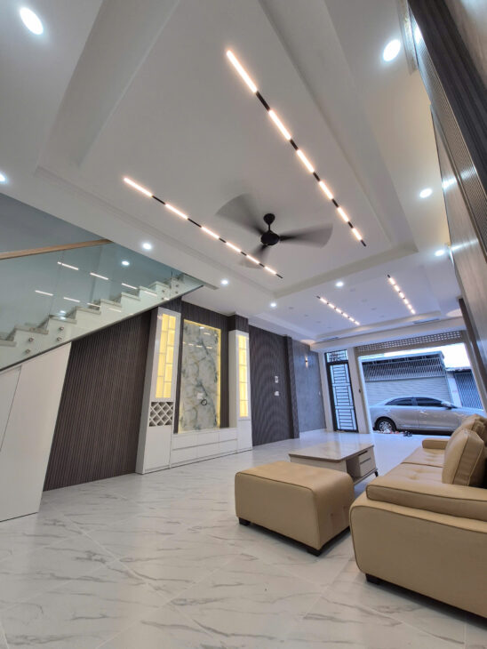 NHÀ MẶT TIỀN NAYDER TRUNG TÂM BMT ĐĂK LĂK THÔNG TỨ HƯỚNG AMAJHAO ĐINH NÚP 4 TỶ 5 “có nội thất cơ