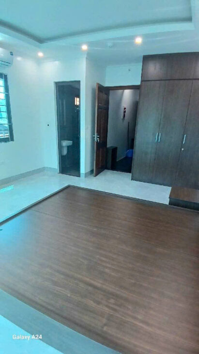 BÁN CHDV XUÂN ĐỈNH 60 M 7 TẦNG THANG MÁY.OTO VÀO CỬA ,SỔ ĐỎ PHÂN LÔ,XÂY MỚI CỨNG,CHÀO 19 TỶ