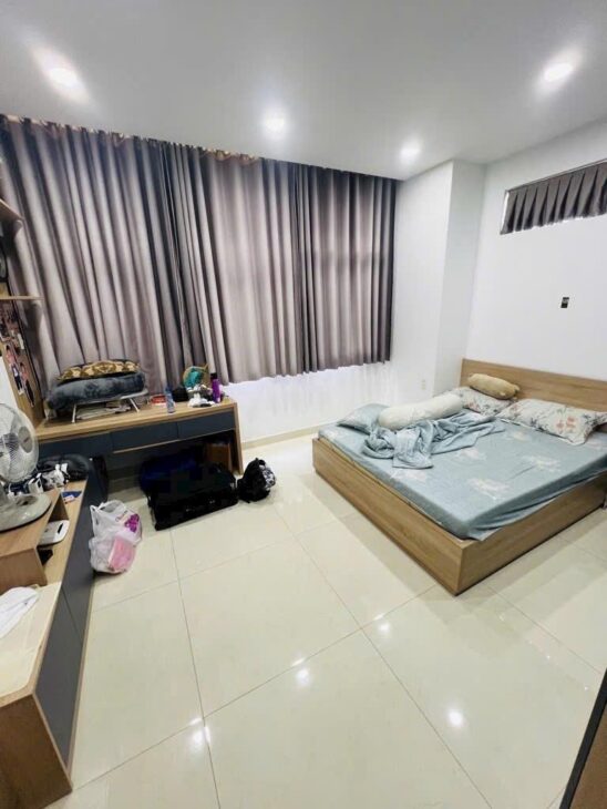 HIẾM – KHU TRẦN TRỌNG CUNG, PHƯỜNG BÌNH THUẬN QUẬN 7 , XE HƠI TỚI NHÀ KHÔNG LỖI – 4 TẦNG – 04 PN –