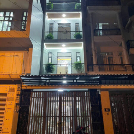 NHÀ MẶT TIỀN KINH DOANH, 3 LẦU, XE HƠI NGỦ TRONG NHÀ, NỘI THẤT ĐẸP