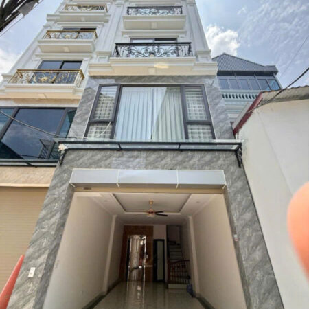Bán nhà Cổ Linh 45m MT4.1m 6 tầng thang máy gara ô tô hơn 10 tỷ